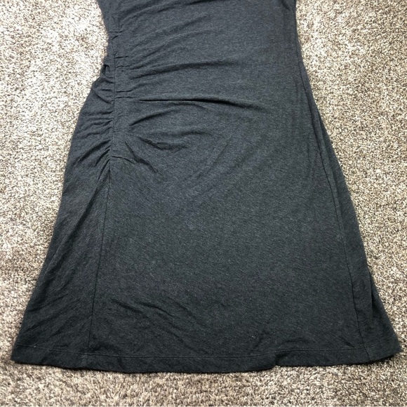 CAbi Gray Short Sleeve Ruched Side Weekend Dress Size Small - Picture 5 of 10